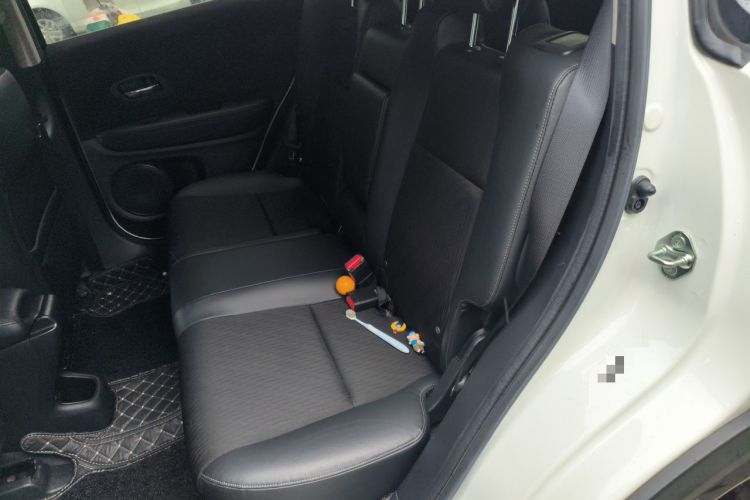 Used Honda Vezel 2020 1.5L CVT Pioneer Edition Left Rear Seat