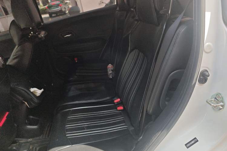Used Honda Vezel 2020 1.5L CVT Pioneer Edition Left Rear Seat