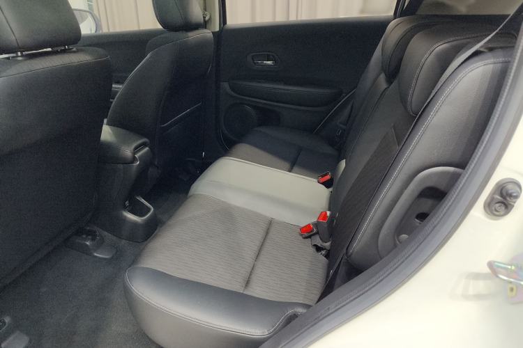 Used Honda Vezel 2020 1.5L CVT Pioneer Edition Left Rear Seat