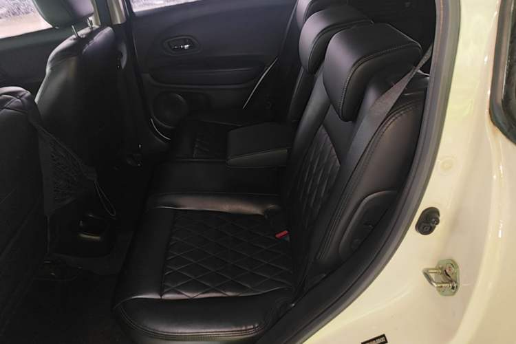 Used Honda Vezel 2020 1.5L CVT Pioneer Edition Left Rear Seat