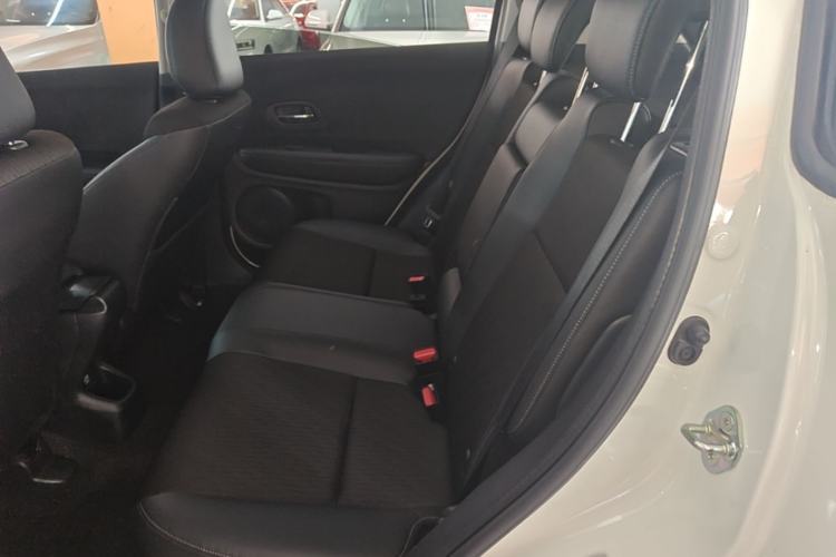 Used Honda Vezel 2020 1.5L CVT Pioneer Edition Left Rear Seat