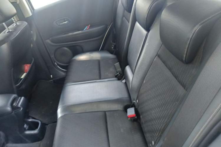 Used Honda Vezel 2020 1.5L CVT Pioneer Edition Left Rear Seat