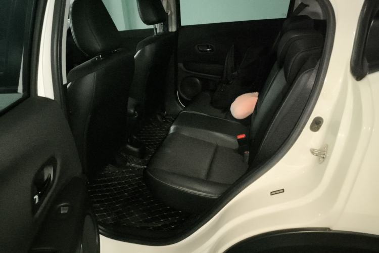 Used Honda Vezel 2020 1.5L CVT Pioneer Edition Left Rear Seat