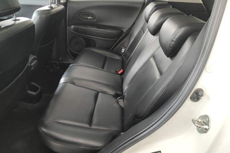 Used Honda Vezel 2020 1.5L CVT Elite Edition Left Rear Seat