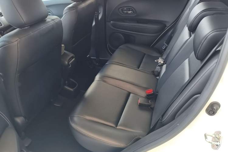 Used Honda Vezel 2020 1.5L CVT Pioneer Edition Left Rear Seat