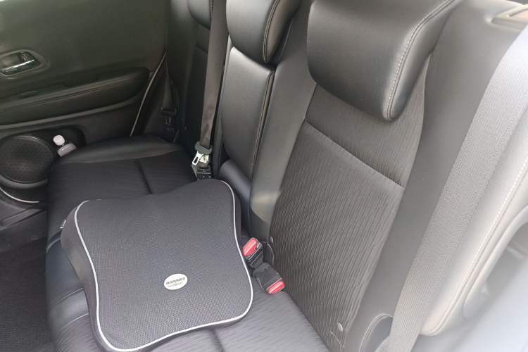 Used Honda Vezel 2020 1.5L CVT Pioneer Edition Left Rear Seat