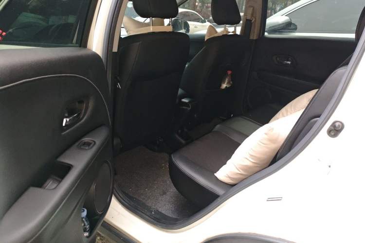 Used Honda Vezel 2020 1.5L CVT Pioneer Edition Left Rear Seat