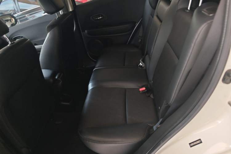 Used Honda Vezel 2020 1.5L CVT Pioneer Edition Left Rear Seat