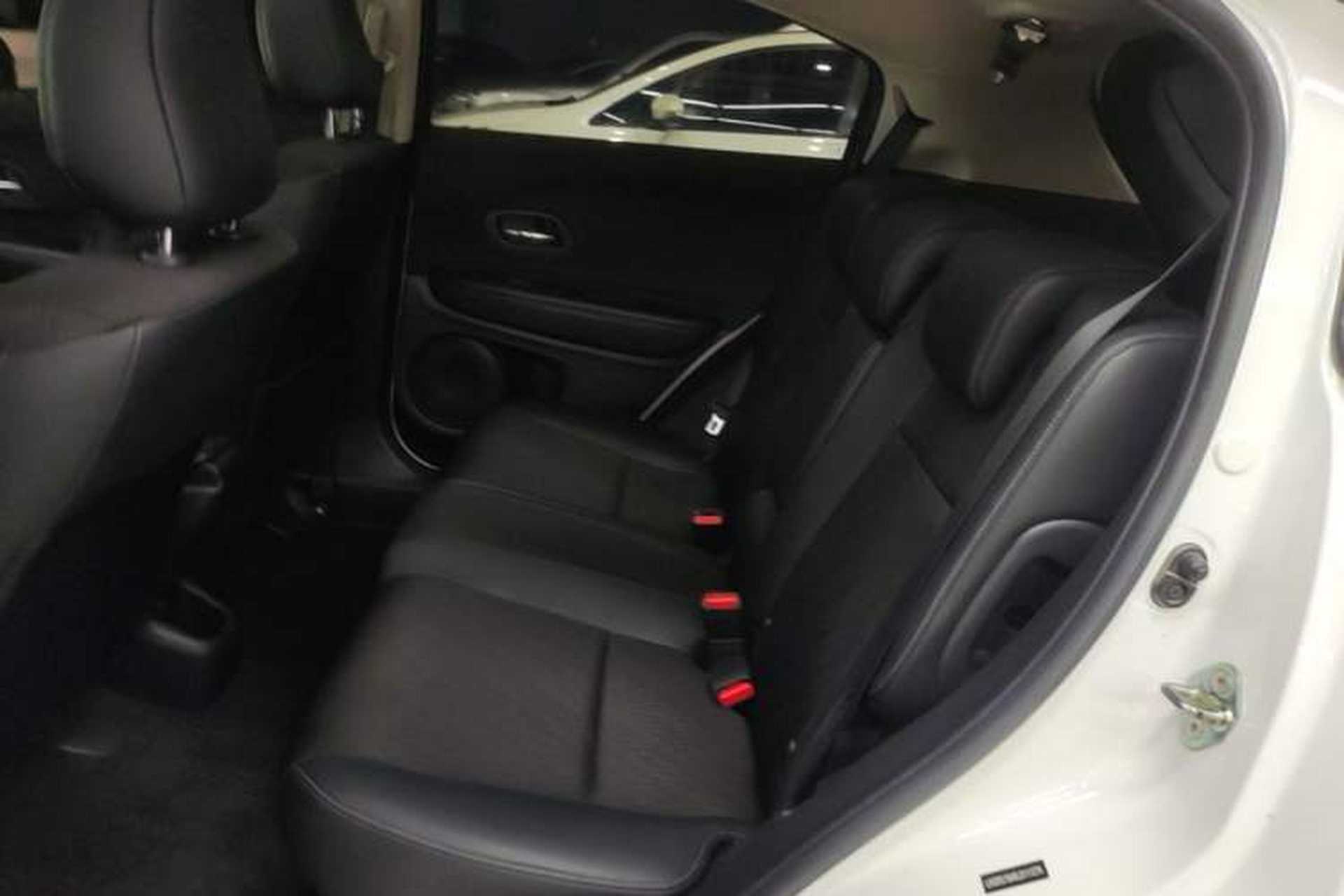 Used Honda Vezel 2020 1.5L CVT Pioneer Edition Left Rear Seat