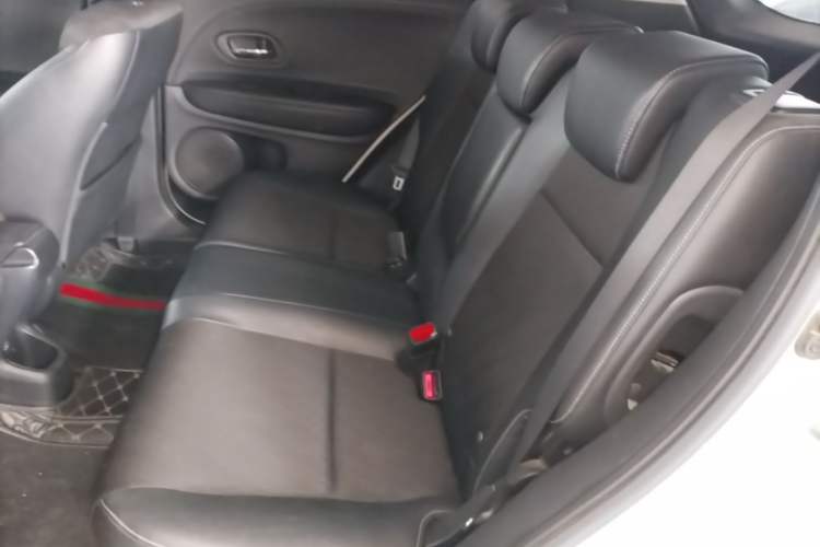 Used Honda Vezel 2020 1.5L CVT Luxury Edition Left Rear Seat