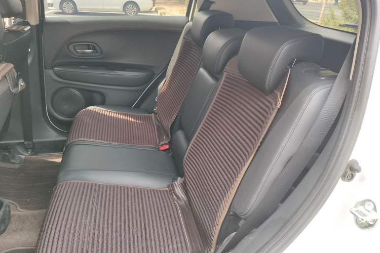Used Honda Vezel 2020 1.5L CVT Pioneer Edition Left Rear Seat