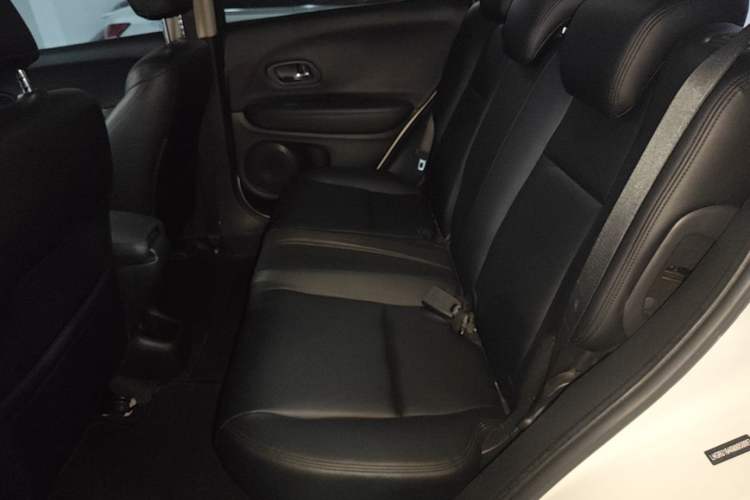 Used Honda Vezel 2020 1.5L CVT Elite Edition Left Rear Seat