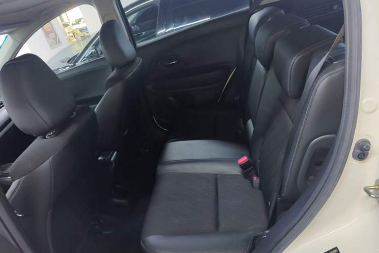 Used Honda Vezel 2020 1.5L CVT Luxury Edition Left Rear Seat