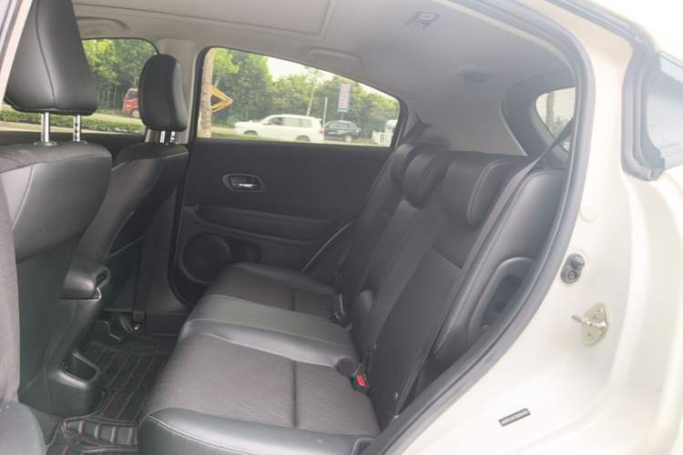 Used Honda Vezel 2020 1.5L CVT Pioneer Edition Left Rear Seat