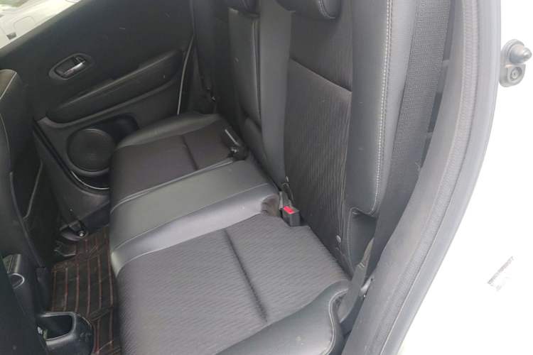Used Honda Vezel 2020 1.5L CVT Pioneer Edition Left Rear Seat