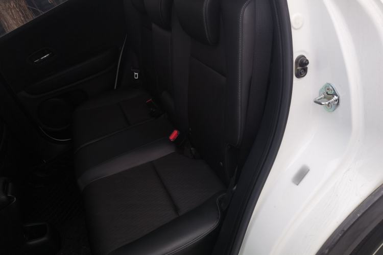 Used Honda Vezel 2020 1.5L CVT Pioneer Edition Left Rear Seat