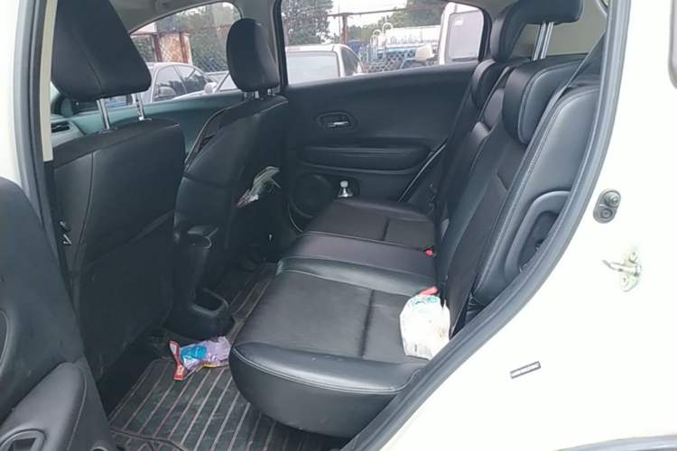 Used Honda Vezel 2020 1.5L CVT Pioneer Edition Left Rear Seat