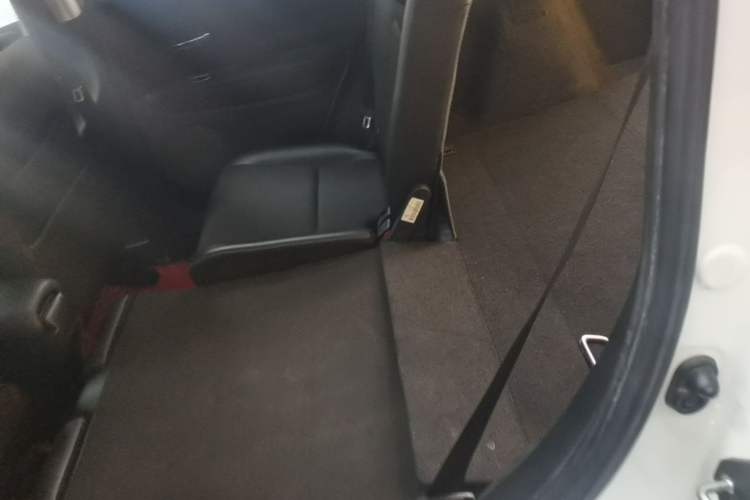 Used Honda Vezel 2020 1.5L CVT Pioneer Edition Left Rear Seat