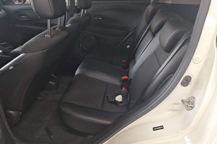 Used Honda Vezel 2020 1.5L CVT Luxury Edition Left Rear Seat