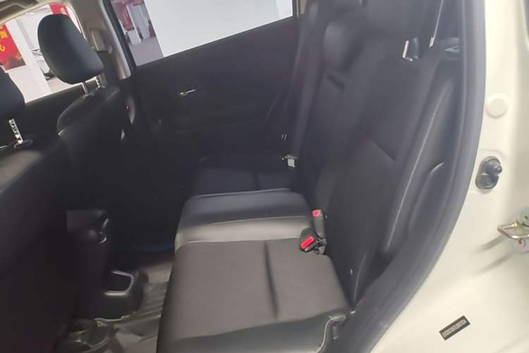 Used Honda Vezel 2020 1.5L CVT Pioneer Edition Left Rear Seat