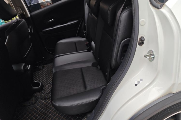 Used Honda Vezel 2020 1.5L CVT Pioneer Edition Left Rear Seat