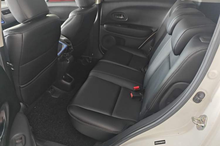 Used Honda Vezel 2020 1.5L CVT Elite Edition Left Rear Seat