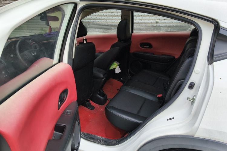 Used Honda Vezel 2020 1.5L CVT Pioneer Edition Left Rear Seat
