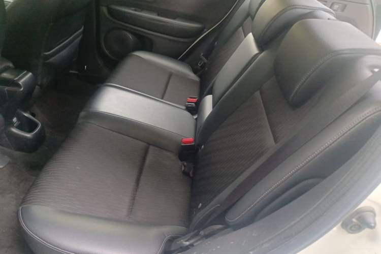 Used Honda Vezel 2020 1.5L CVT Pioneer Edition Left Rear Seat
