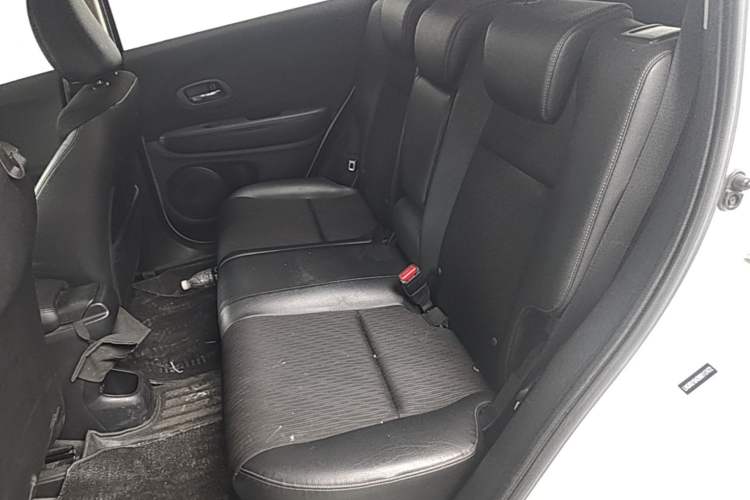 Used Honda Vezel 2020 1.5L CVT Pioneer Edition Left Rear Seat
