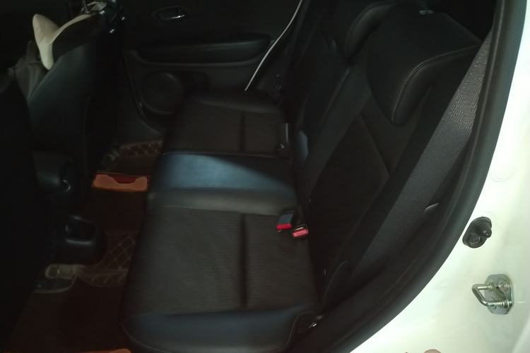 Used Honda Vezel 2020 1.5L CVT Pioneer Edition Left Rear Seat