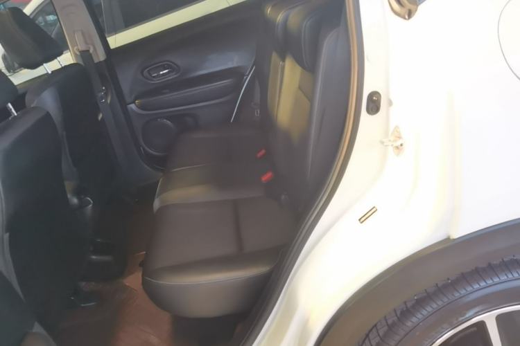 Used Honda Vezel 2020 1.5L CVT Pioneer Edition Left Rear Seat