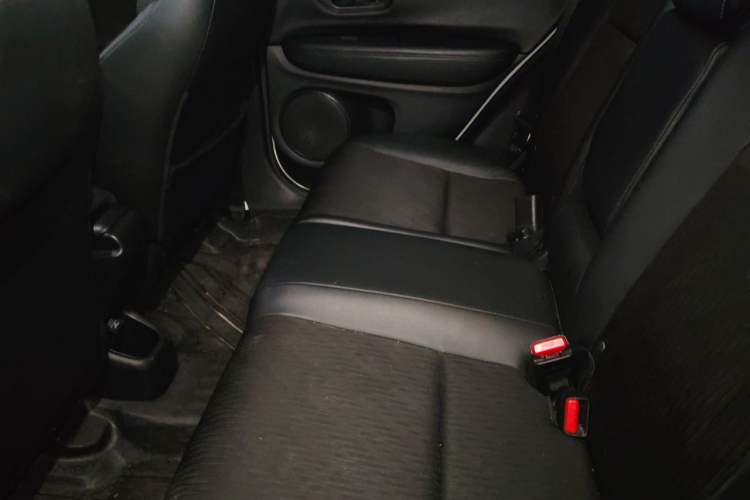 Used Honda Vezel 2020 1.5L CVT Pioneer Edition Left Rear Seat