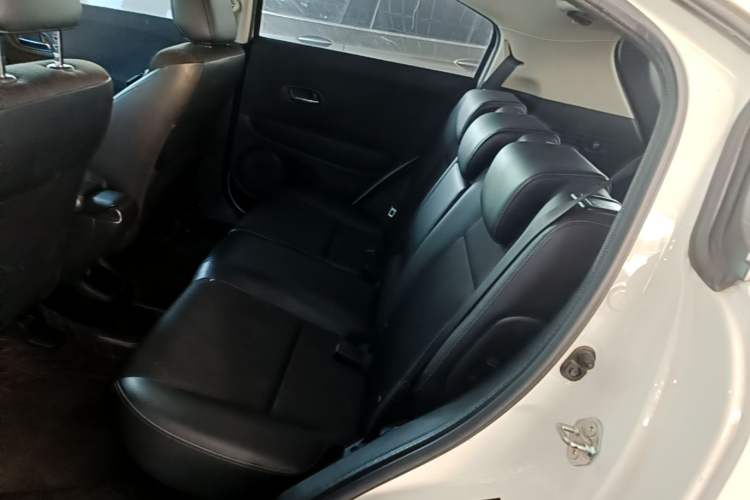 Used Honda Vezel 2020 1.5L CVT Pioneer Edition Left Rear Seat