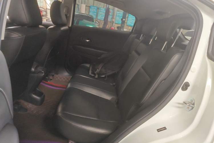 Used Honda Vezel 2020 220 TURBO CVT Luxury Edition Left Rear Seat