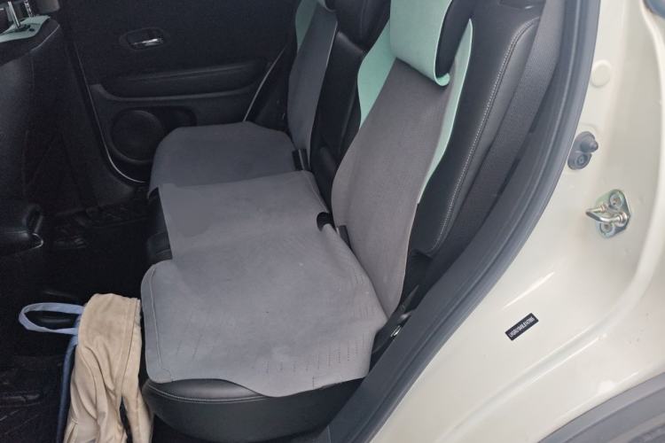 Used Honda Vezel 2020 1.5L CVT Pioneer Edition Left Rear Seat