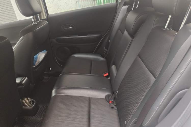 Used Honda Vezel 2020 1.5L CVT Pioneer Edition Left Rear Seat
