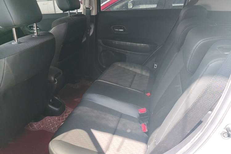 Used Honda Vezel 2020 1.5L CVT Pioneer Edition Left Rear Seat