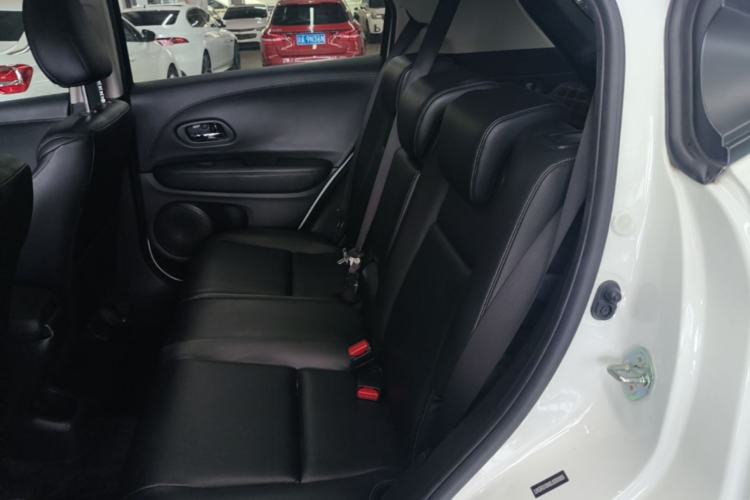 Used Honda Vezel 2020 1.5L CVT Pioneer Edition Left Rear Seat