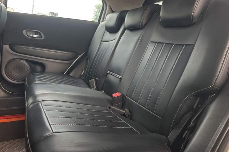 Used Honda Vezel 2020 1.5L CVT Pioneer Edition Left Rear Seat