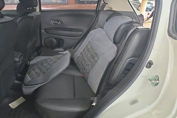 Used Honda Vezel 2020 1.5L CVT Pioneer Edition Left Rear Seat