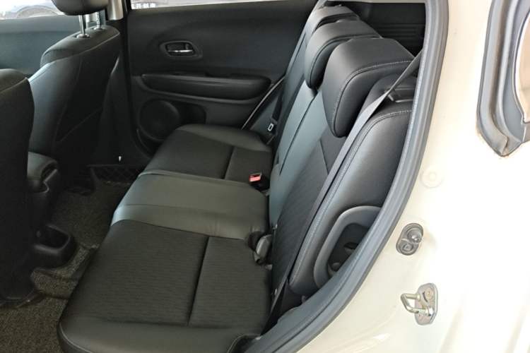 Used Honda Vezel 2020 1.5L CVT Pioneer Edition Left Rear Seat