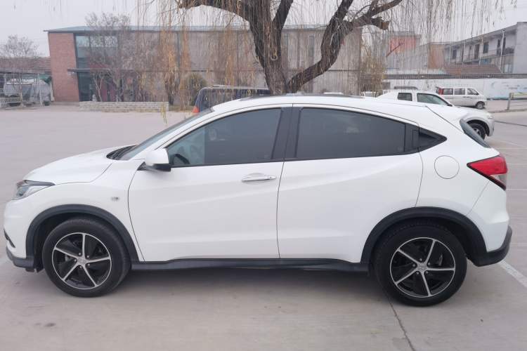 Used Honda Vezel 2020 1.5L CVT Pioneer Edition Left Side