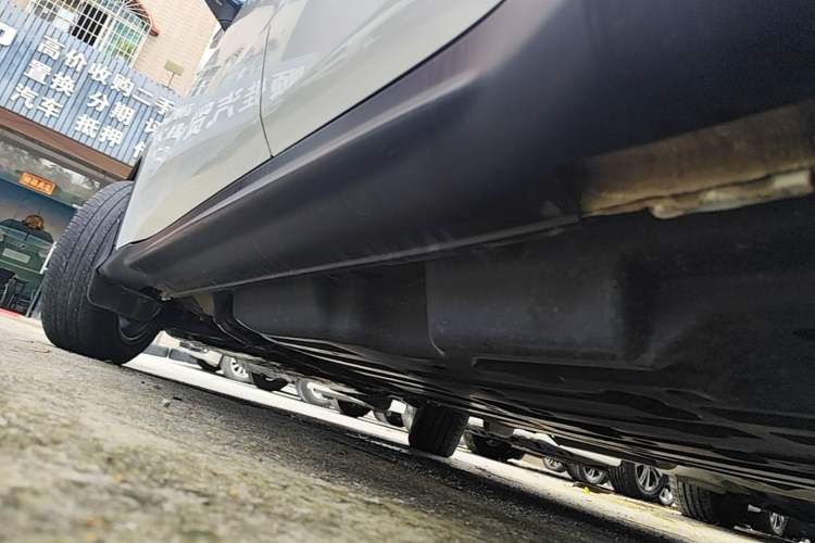 Used Honda Vezel 2020 220 TURBO CVT Elite Edition Left Side Sill