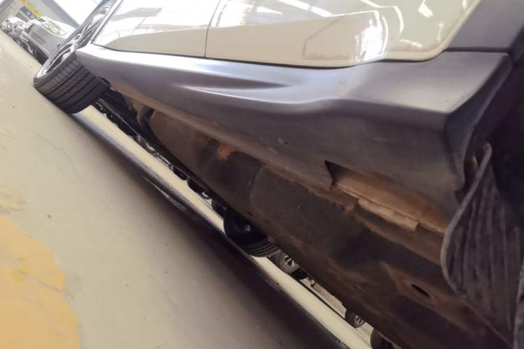 Used Honda Vezel 2020 1.5L CVT Pioneer Edition Left Side Sill