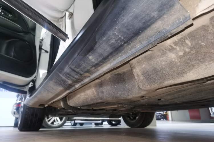 Used Honda Vezel 2020 1.5L CVT Luxury Edition Left Side Sill