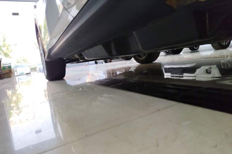 Used Honda Vezel 2020 1.5L CVT Elite Edition Left Side Sill