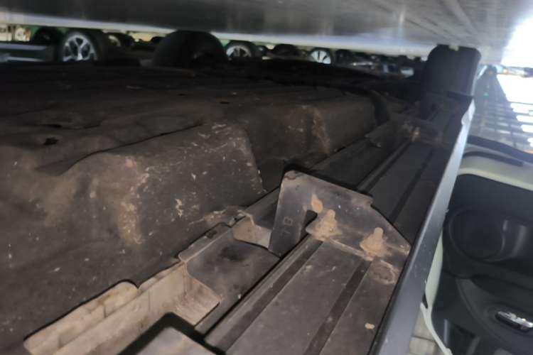 Used Honda Vezel 2020 1.5L CVT Luxury Edition Left Side Sill