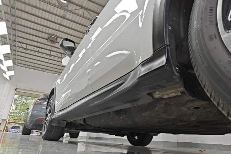 Used Honda Vezel 2020 1.5L CVT Luxury Edition Left Side Sill