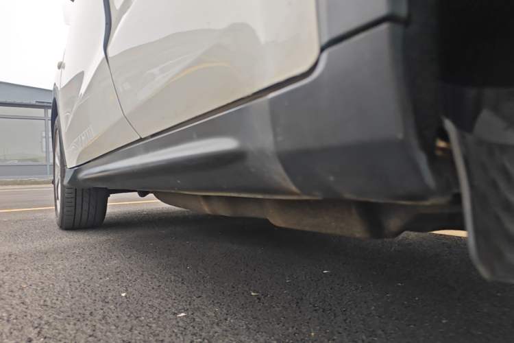 Used Honda Vezel 2020 1.5L CVT Elite Edition Left Side Sill