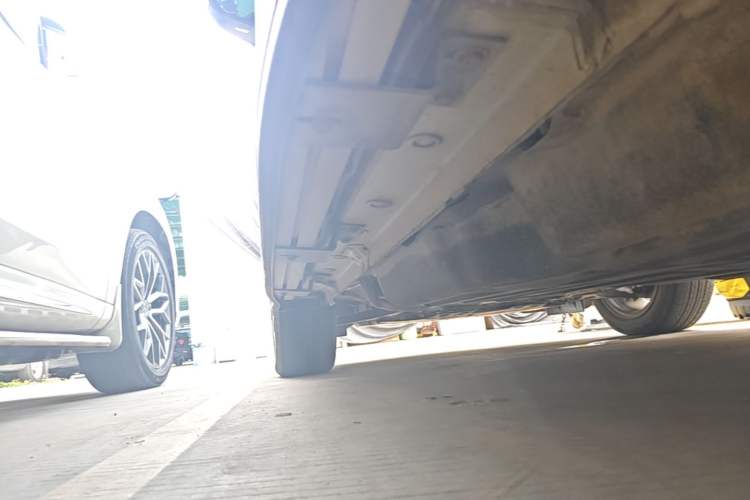 Used Honda Vezel 2020 1.5L CVT Luxury Edition Left Side Sill